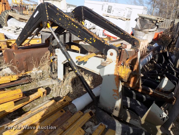 image for item DO9404 Midwestern Industries 101A loader