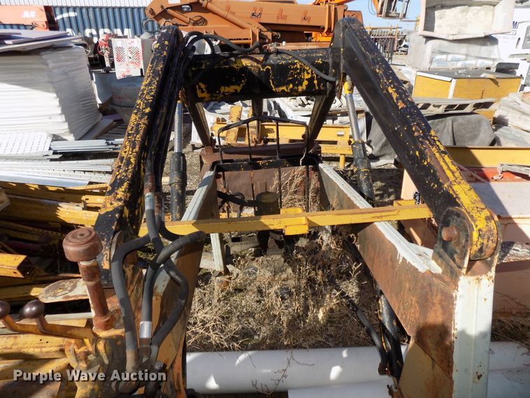 image for item DO9404 Midwestern Industries 101A loader