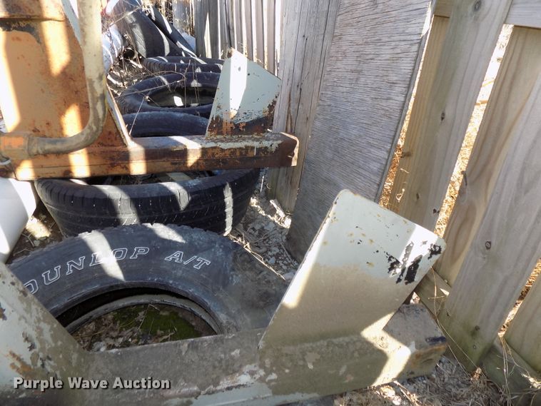 image for item DO9404 Midwestern Industries 101A loader