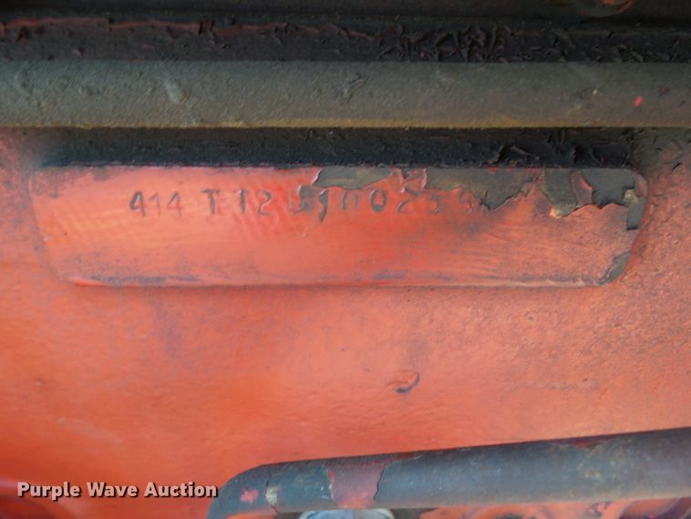 image for item EM9926 1976 International 1086 tractor