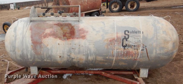 image for item FG9998 (2) tanks