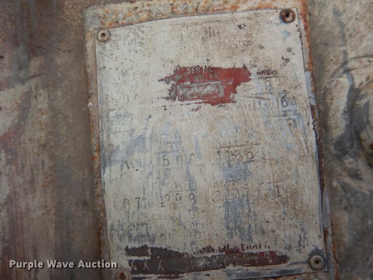 image for item FG9998 (2) tanks