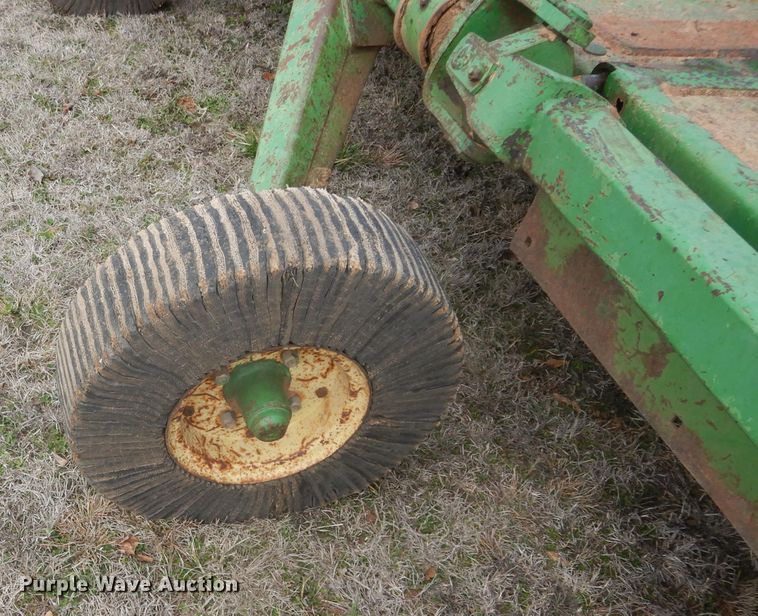 image for item GE9240 John Deere 1508 batwing rotary mower