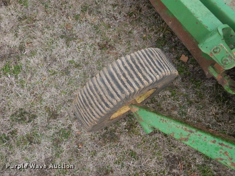 image for item GE9240 John Deere 1508 batwing rotary mower