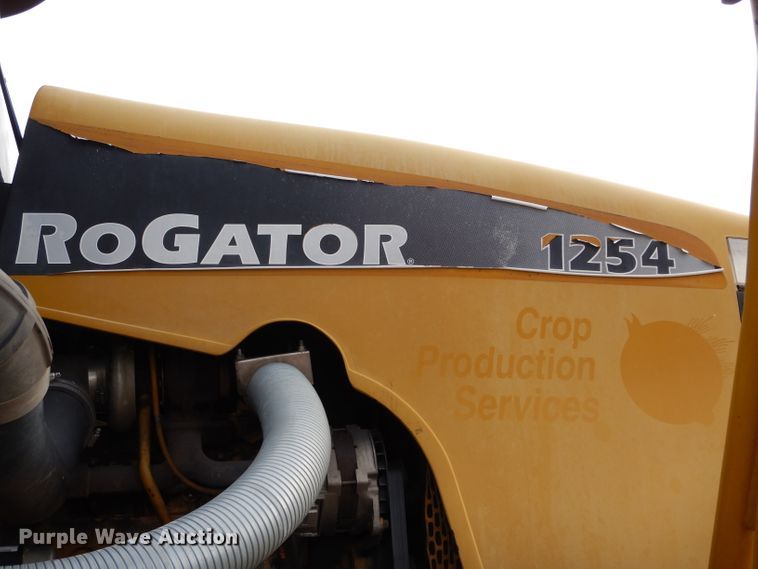 image for item GK9047 Rogator 1254 sprayer