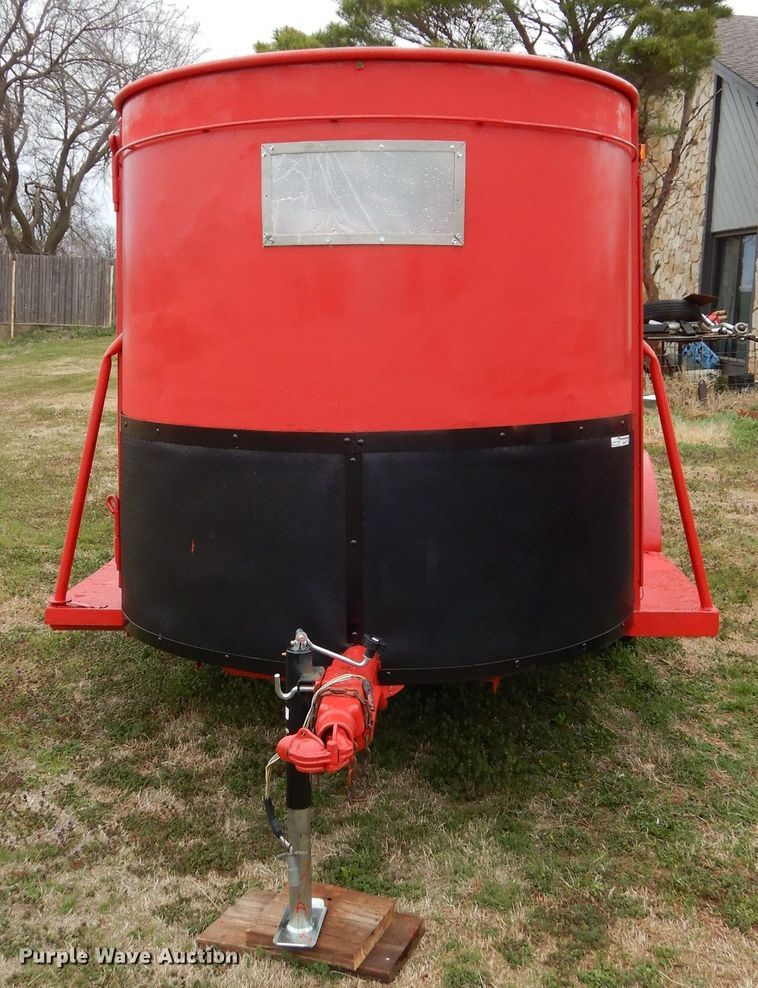 Shop built livestock trailer in Arapaho, OK | Item GK9057 sold | Purple Wave