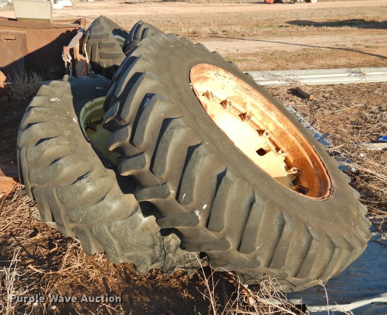 image for item GN9743 John Deere 4760 dual tires and wheels