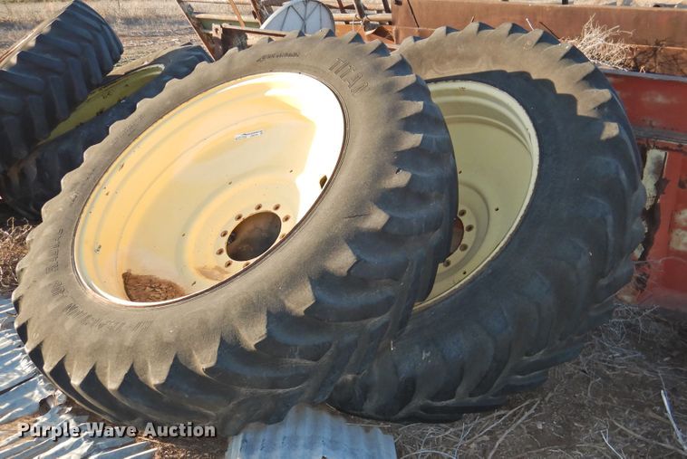 image for item GN9744 (2) John Deere 8300 dual tires