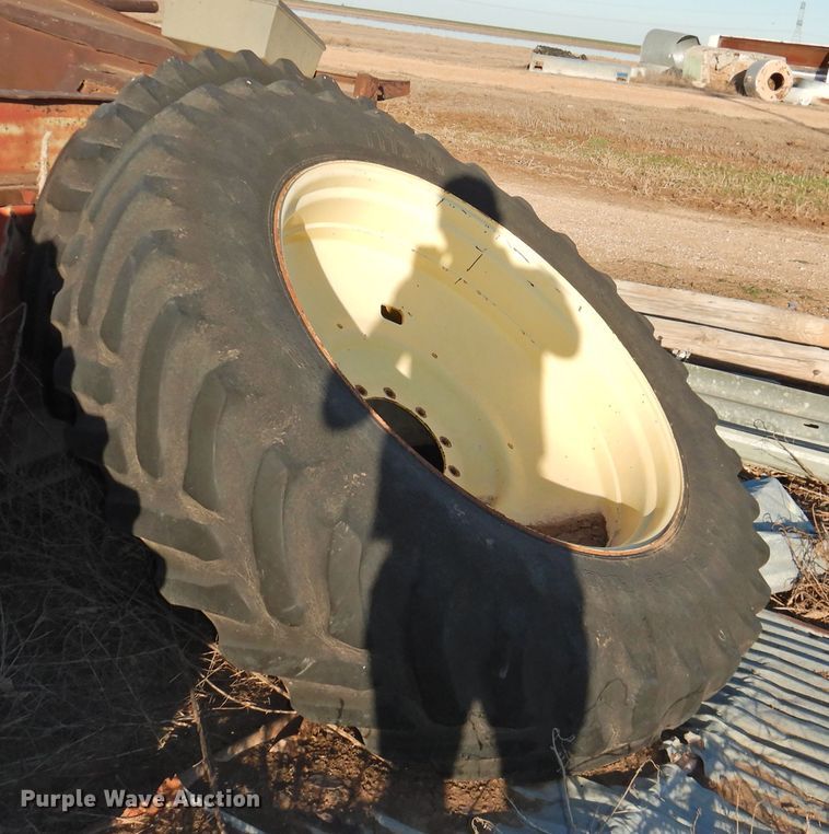 image for item GN9744 (2) John Deere 8300 dual tires