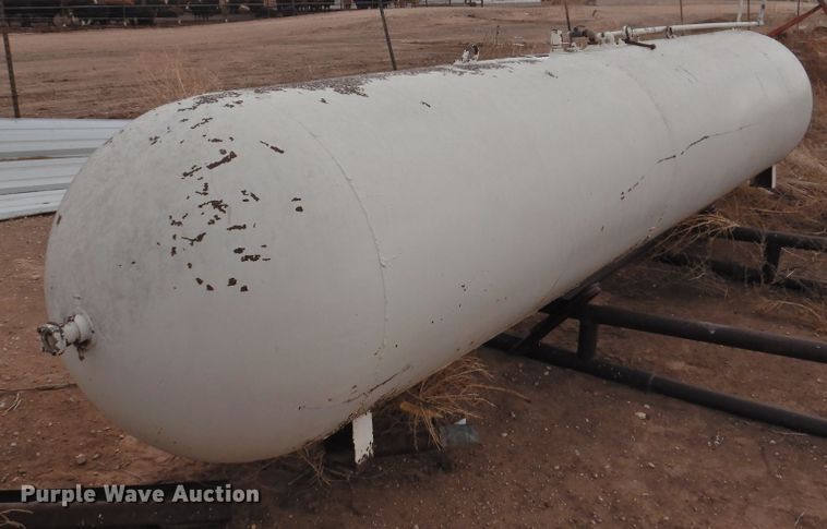 image for item GN9749 Tank