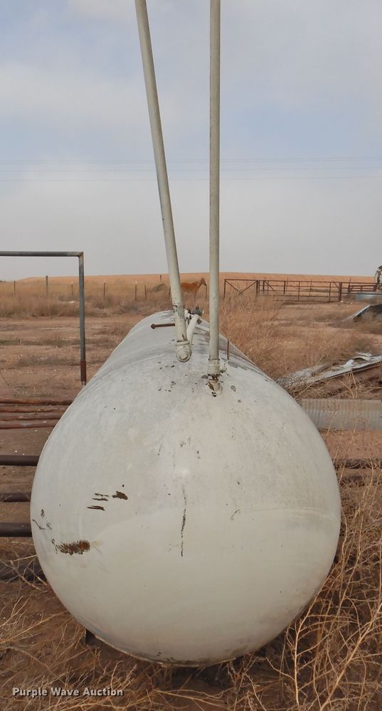 image for item GN9749 Tank