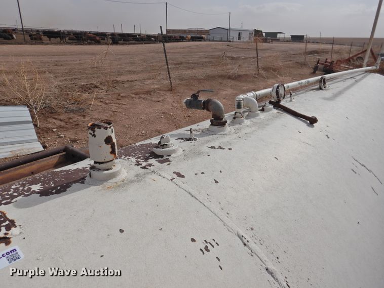 image for item GN9749 Tank