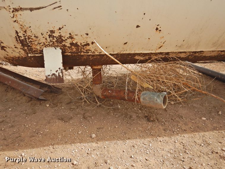 image for item GN9749 Tank