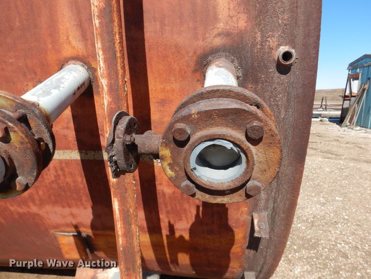 image for item GN9992 (2) tanks