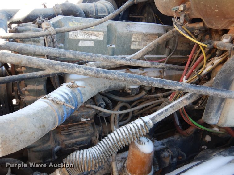 image for item GN9993 2000 Freightliner dump truck