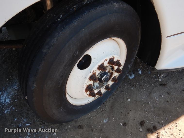 image for item GN9993 2000 Freightliner dump truck