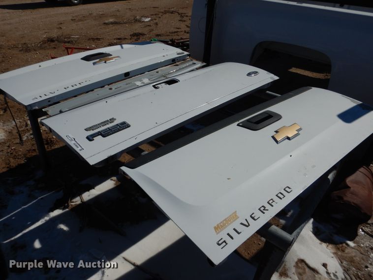 image for item GO9000 (3) pickup truck tailgates