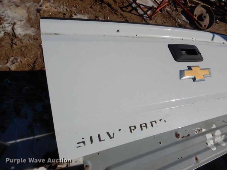 image for item GO9000 (3) pickup truck tailgates