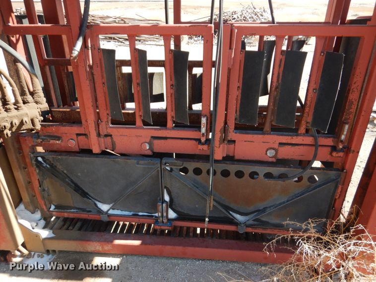 image for item GO9002 Daniel's Ultimate squeeze chute