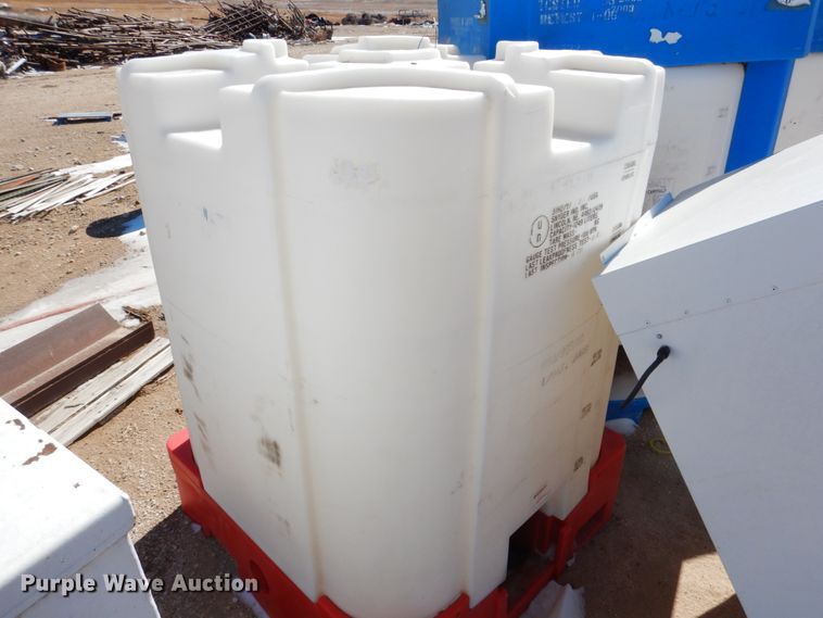 image for item GO9004 Approximately 15 poly shuttle tanks