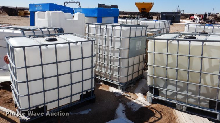 image for item GO9004 Approximately 15 poly shuttle tanks