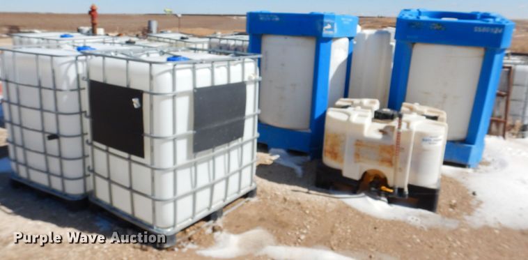 image for item GO9004 Approximately 15 poly shuttle tanks