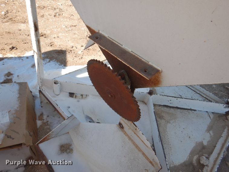 image for item GO9006 Pellet feeder