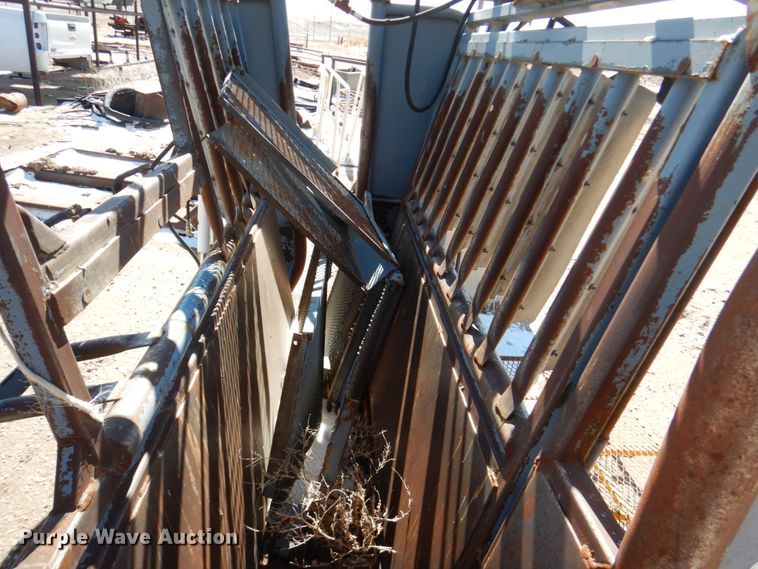 image for item GO9007 Bowman squeeze chute