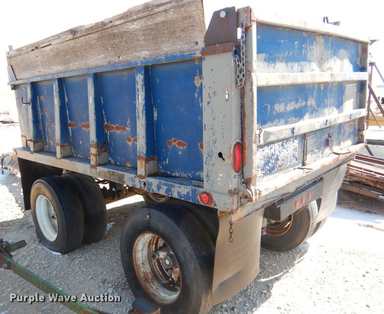 image for item GO9008 1976 end dump pup trailer