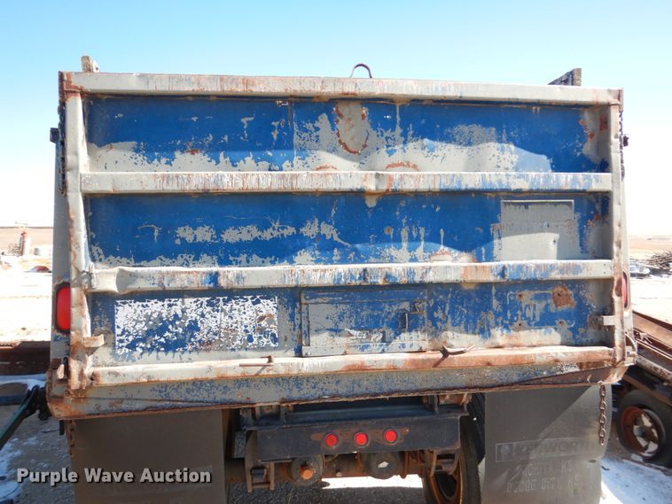 image for item GO9008 1976 end dump pup trailer