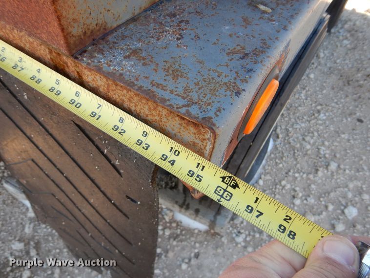 image for item GO9008 1976 end dump pup trailer