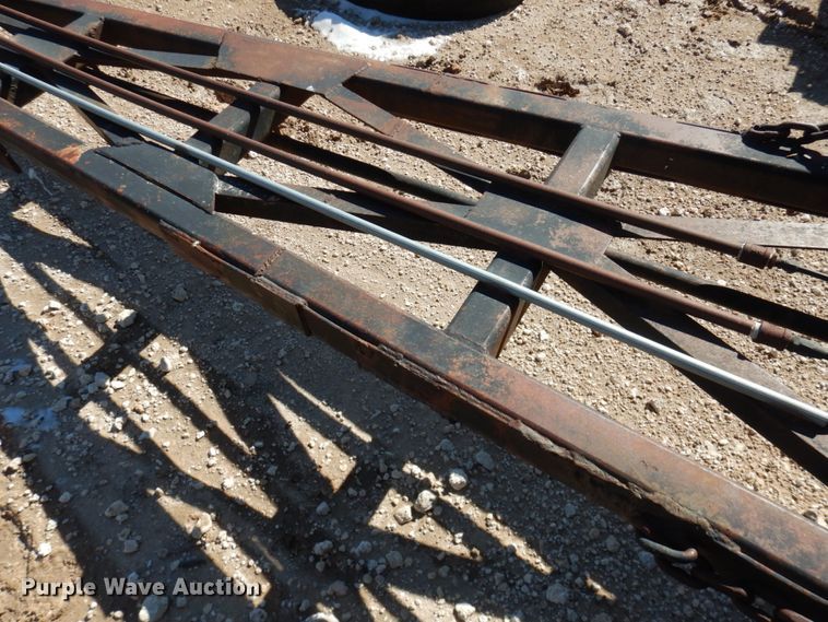 image for item GO9008 1976 end dump pup trailer