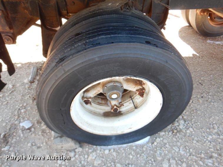 image for item GO9008 1976 end dump pup trailer