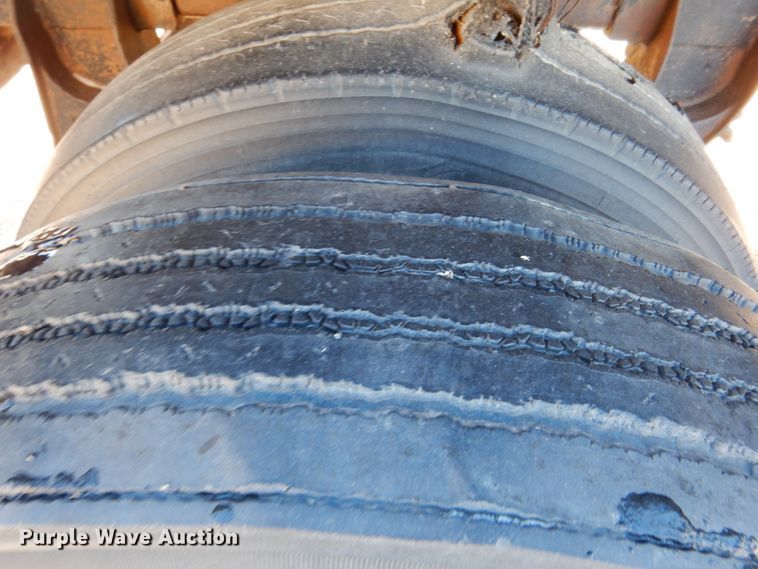 image for item GO9008 1976 end dump pup trailer