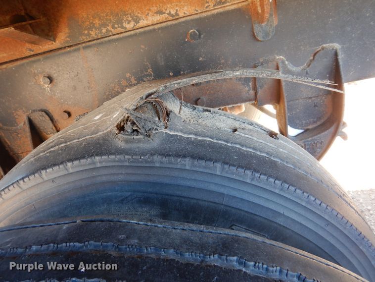 image for item GO9008 1976 end dump pup trailer