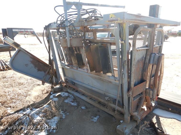 image for item GO9023 Bowman squeeze chute