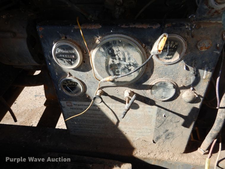 image for item GO9031 Ingersoll Rand air compressor