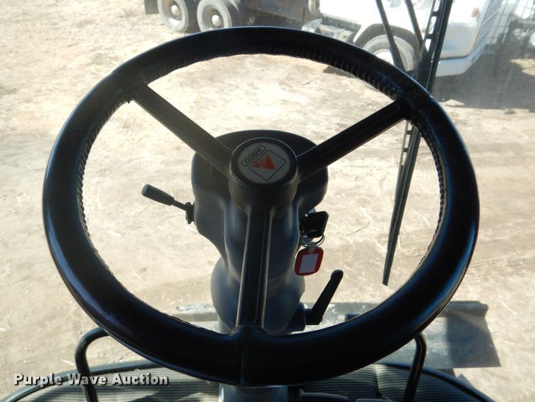 image for item GO9045 2003 Gleaner R75 RWA combine