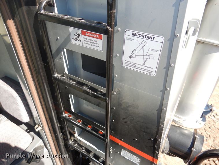 image for item GO9045 2003 Gleaner R75 RWA combine