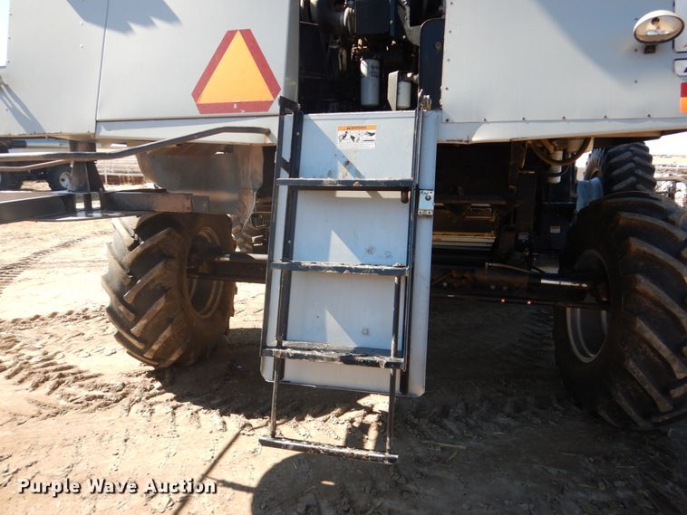 image for item GO9045 2003 Gleaner R75 RWA combine