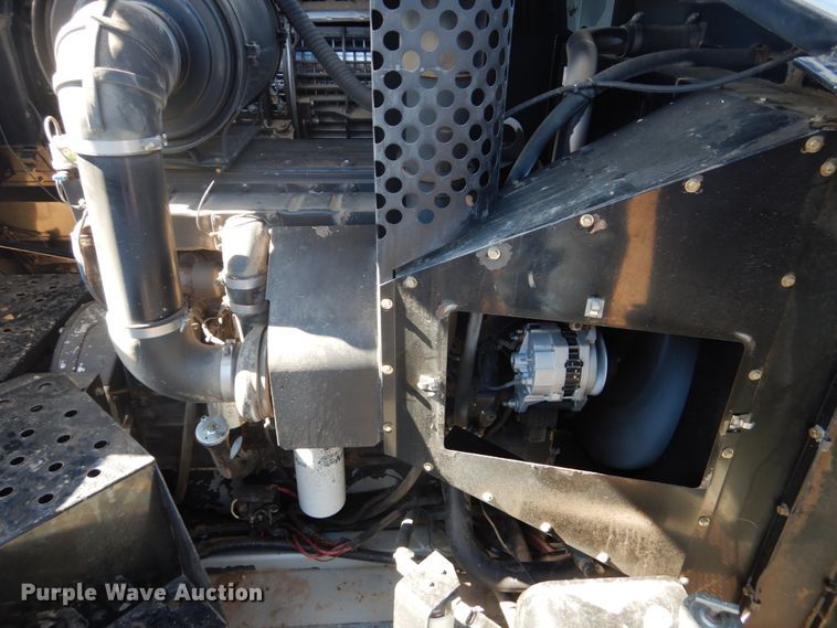 image for item GO9045 2003 Gleaner R75 RWA combine