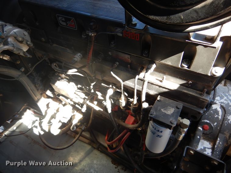 image for item GO9045 2003 Gleaner R75 RWA combine