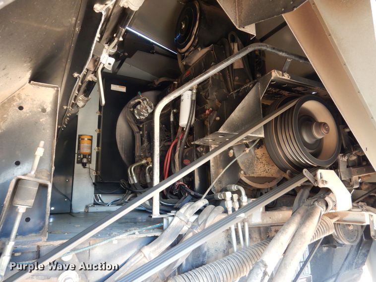 image for item GO9045 2003 Gleaner R75 RWA combine