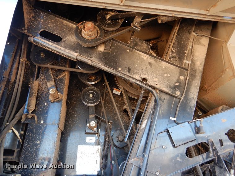 image for item GO9045 2003 Gleaner R75 RWA combine