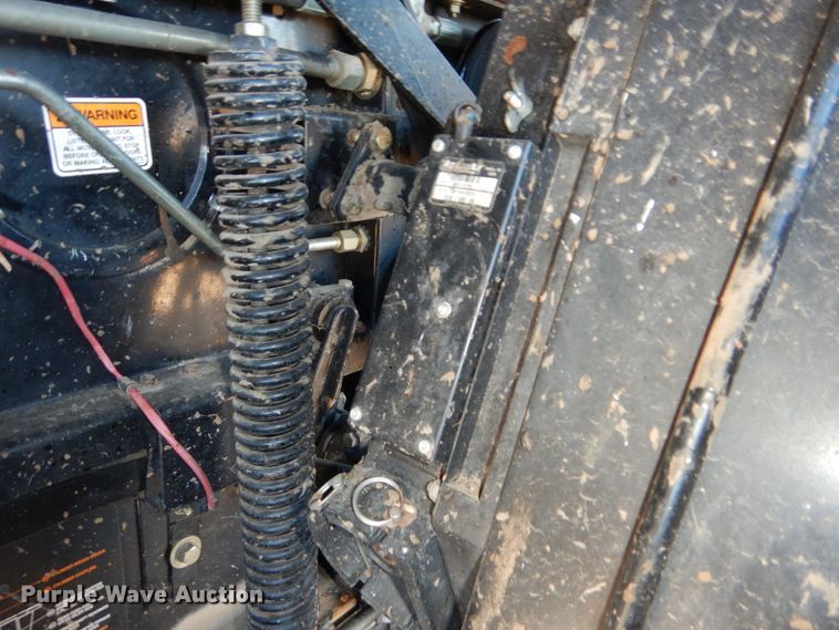 image for item GO9045 2003 Gleaner R75 RWA combine