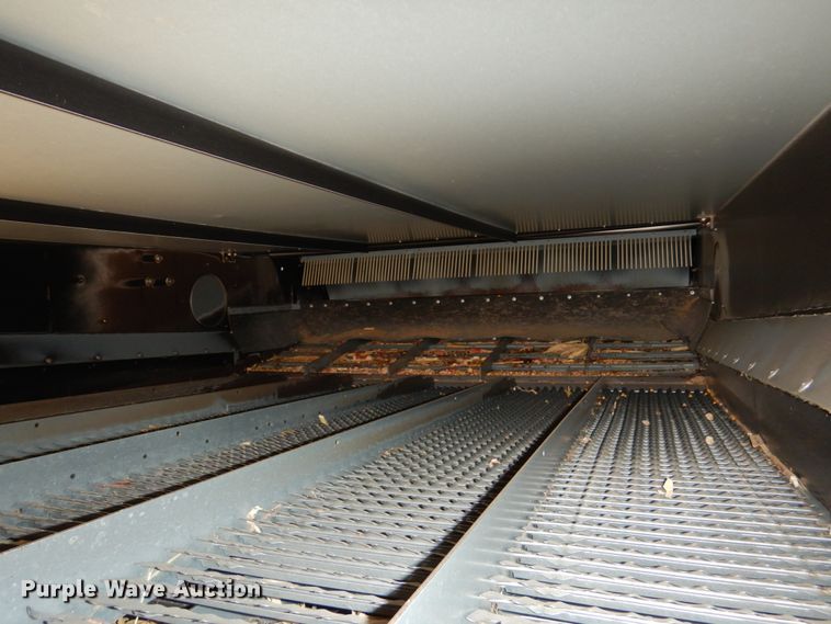 image for item GO9045 2003 Gleaner R75 RWA combine