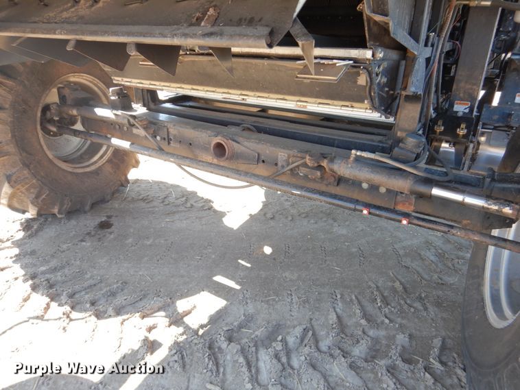 image for item GO9045 2003 Gleaner R75 RWA combine