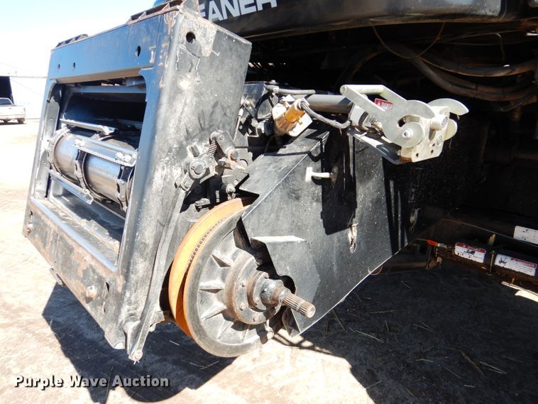 image for item GO9045 2003 Gleaner R75 RWA combine