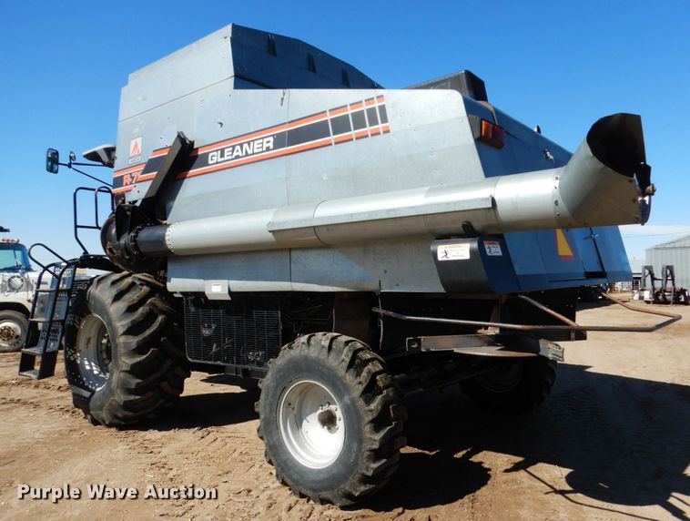 image for item GO9046 1994 Gleaner R72 combine