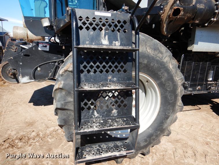 image for item GO9046 1994 Gleaner R72 combine